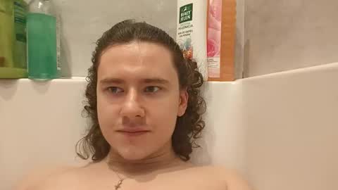 Snapshot of yourpantyhosesla_ve chatting on November 2025 01:06:02 AM Nylon slave online show from November 2025 01:06:02 AM