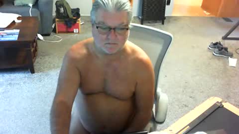 yourpoppi55 online show from August 2026 12:43:01 PM