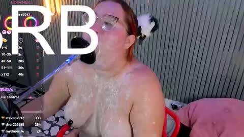 CHLOE online show from January 2026 07:11:01 PM