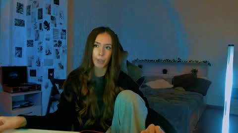 Snapshot of yourrdanceteacher chatting on October 2025 07:35:02 PM Eva online show from October 2025 07:35:02 PM
