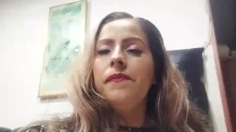 Snapshot of yoursexymature2024 chatting on March 2025 06:39:02 AM yoursexymature2024 online show from March 2025 06:39:02 AM