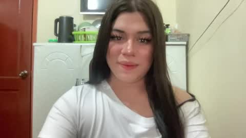 Snapshot of yoursexytowngirl chatting on June 2026 04:34:02 PM LALA online show from June 2026 04:34:02 PM