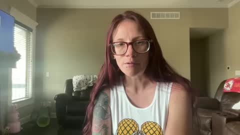 Snapshot of yourstrulylivy chatting on September 2025 05:14:02 PM yourstrulylivy online show from September 2025 05:14:02 PM