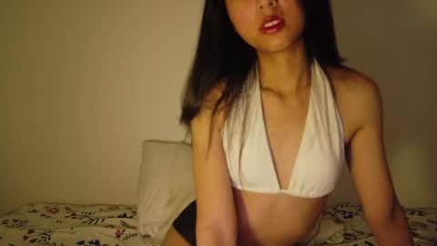 Snapshot of yoursweetestkiwi chatting on April 2026 03:13:01 PM Kiwi online show from April 2026 03:13:01 PM