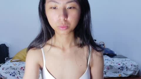Snapshot of yoursweetestkiwi chatting on April 2026 02:36:02 AM Kiwi online show from April 2026 02:36:02 AM