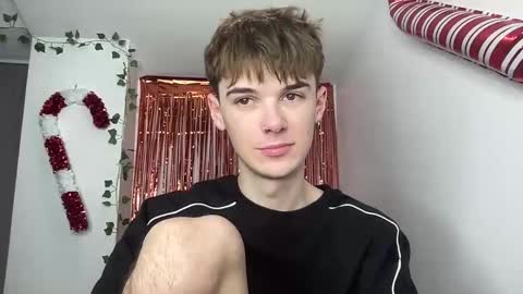 yoursweetyguy online show from February 2026 04:33:01 PM