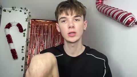 yoursweetyguy online show from February 2026 02:44:02 PM