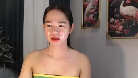 yourtinybunny online show from September 2025 01:33:01 PM