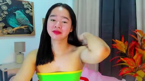 yourtinybunny online show from November 2025 04:01:02 AM