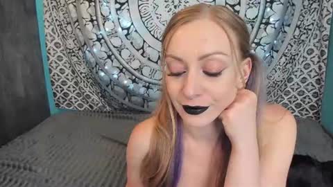 YourVenus00 -Follow my OF online show from June 2026 04:05:02 PM