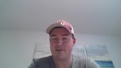 Snapshot of youwish1010 chatting on January 2025 09:42:02 PM youwish1010 online show from January 2025 09:42:02 PM