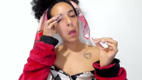 elizabeth  ju   online show from March 2025 01:28:01 AM