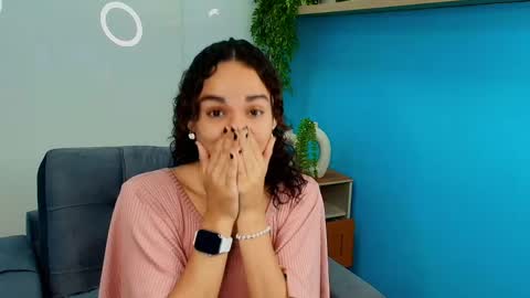 Ysenne online show from May 2026 11:16:02 AM