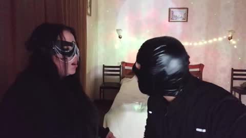 Snapshot of ysnoponytnospasibopriytno_0 chatting on November 2025 05:02:02 PM Marcus and Anna online show from November 2025 05:02:02 PM