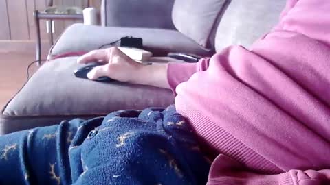 ytsim58 online show from February 2026 03:19:02 PM