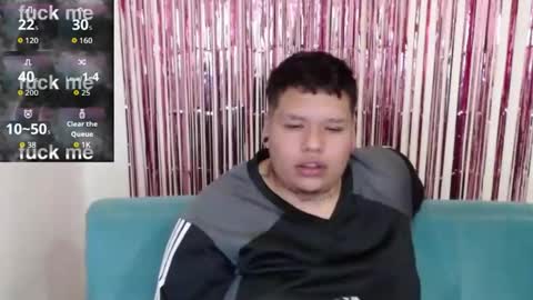 yul and val couple online show from March 2026 02:37:02 AM