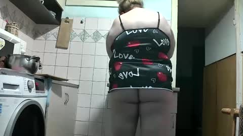 Yula online show from November 2025 03:33:01 PM