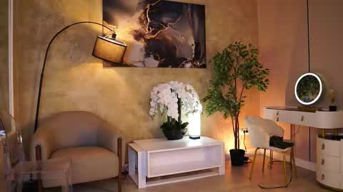 Yulia online show from October 2025 06:18:02 PM