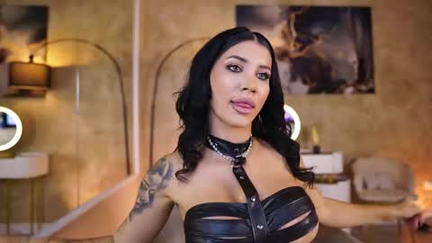 Yulia online show from October 2025 05:47:01 PM