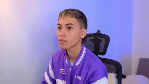 yulian_vasquez online show from October 2025 12:24:01 PM