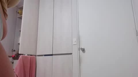 yuliana_25 online show from April 2026 11:02:01 PM