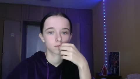 Yuliia online show from September 2025 05:42:02 AM