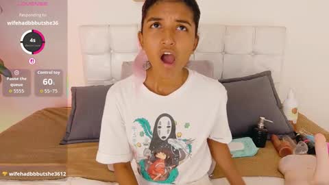 yuliethpetite online show from September 2025 05:02:02 PM