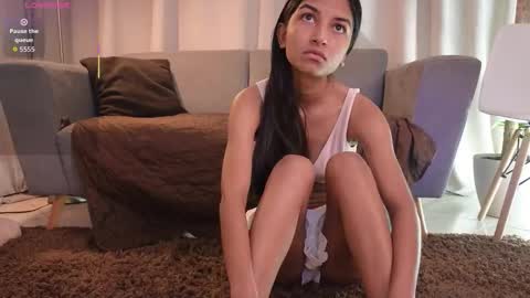 yuliethpetite online show from December 2025 11:30:02 AM