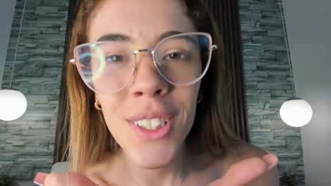 Snapshot of yulievans chatting on January 2025 10:22:01 PM yulievans online show from January 2025 10:22:01 PM