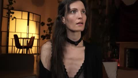 yulla dao online show from November 2025 05:31:01 PM