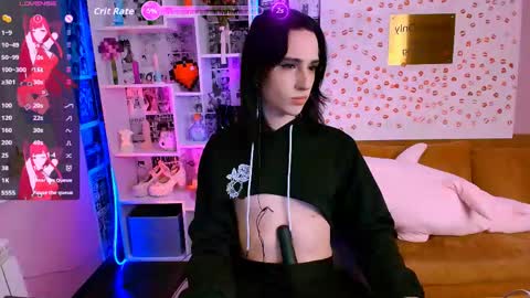 Snapshot of yumeliko chatting on April 2026 08:25:02 PM Yumeliko online show from April 2026 08:25:02 PM