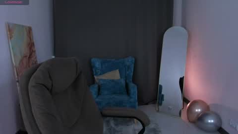 Snapshot of yummy_lamii chatting on June 2026 03:50:02 AM Cindey online show from June 2026 03:50:02 AM