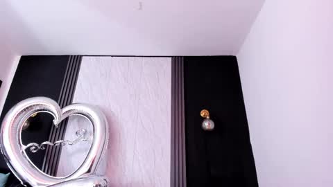 Yummyduo online show from April 2026 07:58:02 PM