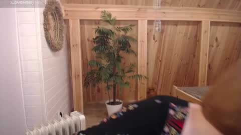 Lillya online show from November 2025 02:11:01 PM