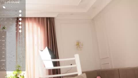 yuna_leen online show from December 2025 06:08:02 AM