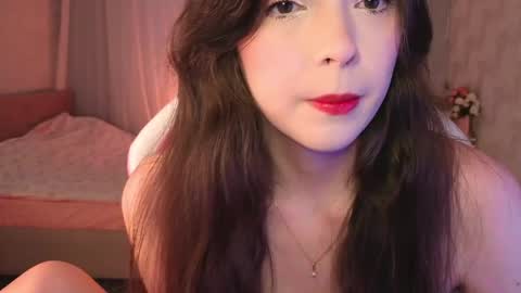 Snapshot of yuna_sunshy chatting on May 2026 12:49:01 AM Yuna online show from May 2026 12:49:01 AM