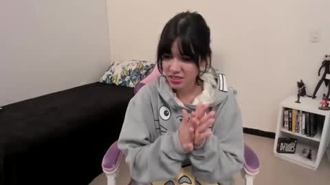 Yuna online show from February 2025 06:45:02 PM