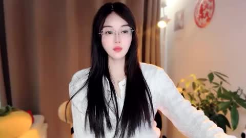 YunEr online show from March 2026 03:23:01 AM