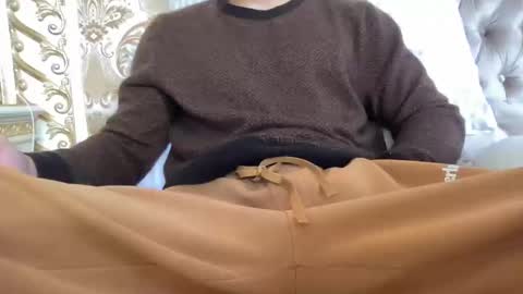 Snapshot of yungbull06 chatting on January 2025 03:23:02 PM Yung Bull online show from January 2025 03:23:02 PM