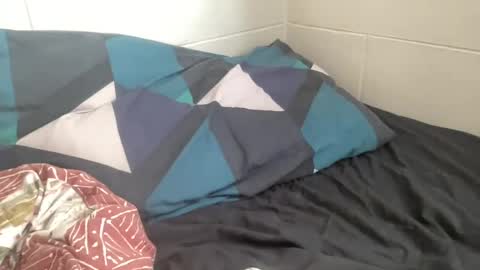 yungcokaus online show from December 2024 09:59:02 PM