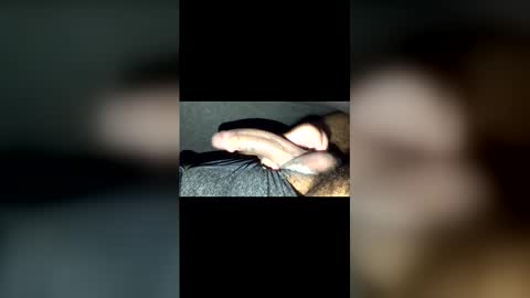 Yungdaggerdixk4 online show from November 2025 12:50:02 PM