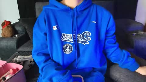 Snapshot of yungelitamor_ chatting on September 2025 04:37:02 AM ELITA online show from September 2025 04:37:02 AM