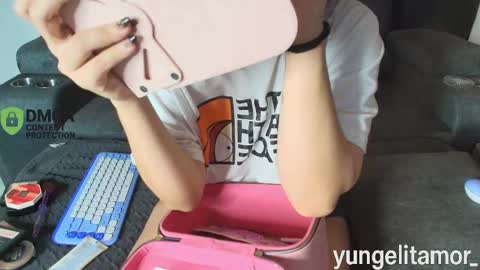 Snapshot of yungelitamor_ chatting on October 2025 05:09:02 AM ELITA online show from October 2025 05:09:02 AM