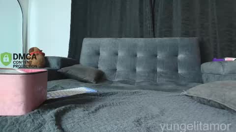 Snapshot of yungelitamor_ chatting on November 2025 04:44:02 AM ELITA online show from November 2025 04:44:02 AM