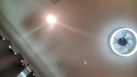 yungnhandsumdee online show from September 2025 06:53:02 PM