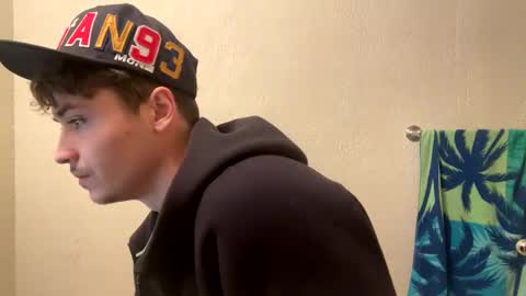 yungstudbev online show from January 2025 06:28:02 AM