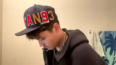 yungstudbev online show from January 2025 06:12:01 AM