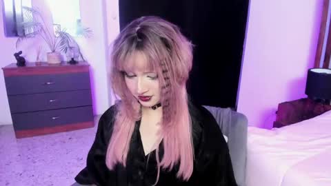Yuri Kay online show from May 2026 06:09:01 PM