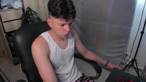 yurii_moody online show from February 2025 08:25:01 PM