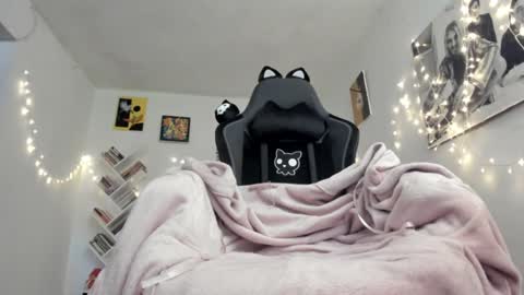 paola online show from December 2024 06:26:02 PM